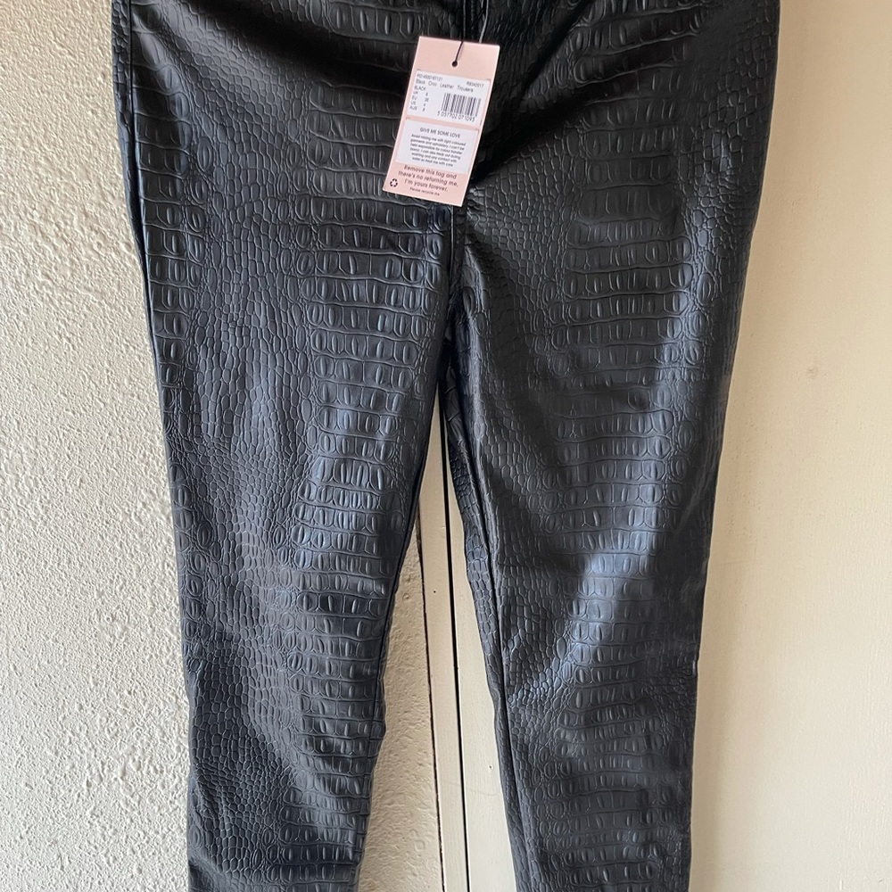 🆕NEW LEATHER PANTA FROM MISGUIDED SIZE 4 ✨✨✨✨✨